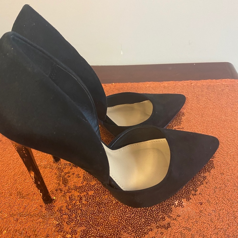 Just Fab Black Pumps